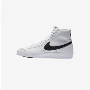 Nike Blazer Mid ‘77 (Black, White, Orange)